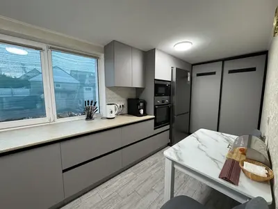 Естетичне маскування котла та комунікацій на кухні від AVANGARD